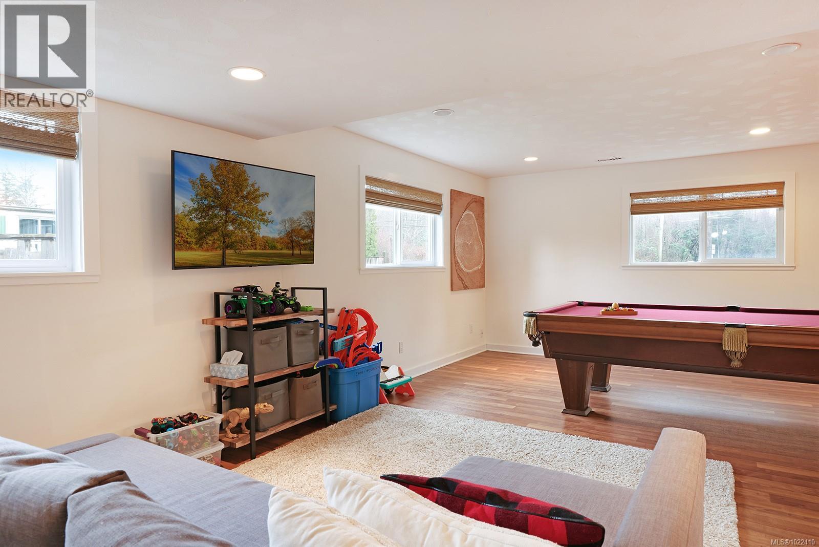 1870 Willis Rd, Campbell River