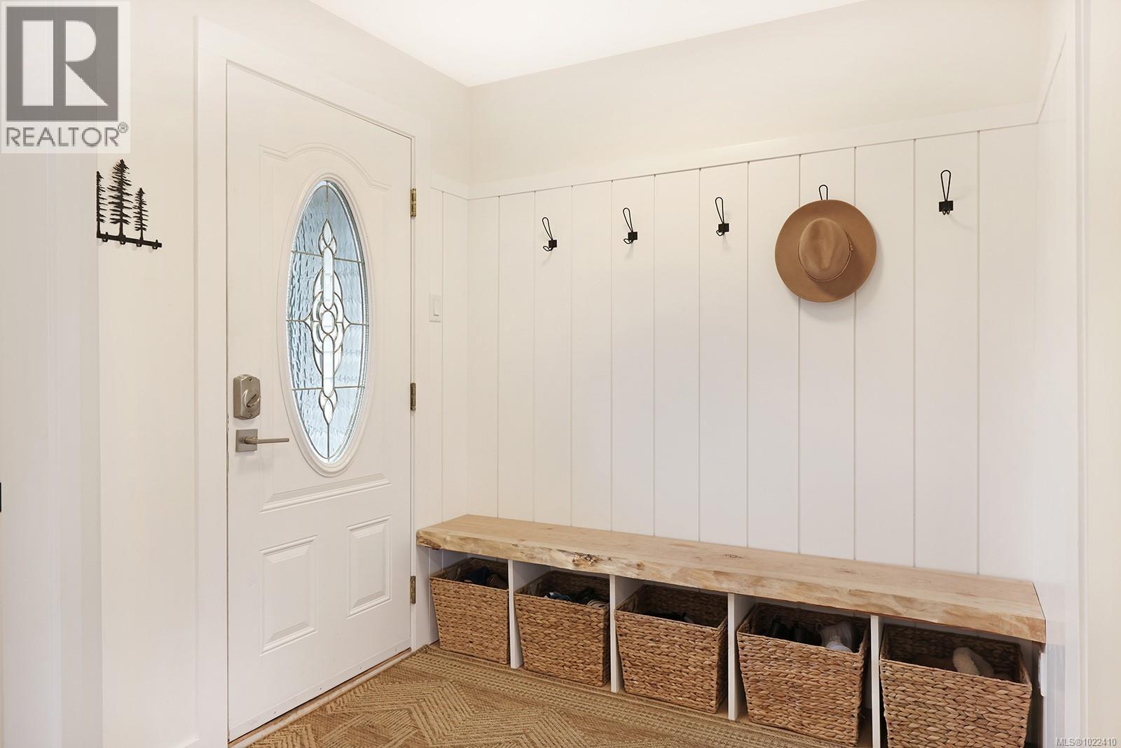 1870 Willis Rd, Campbell River