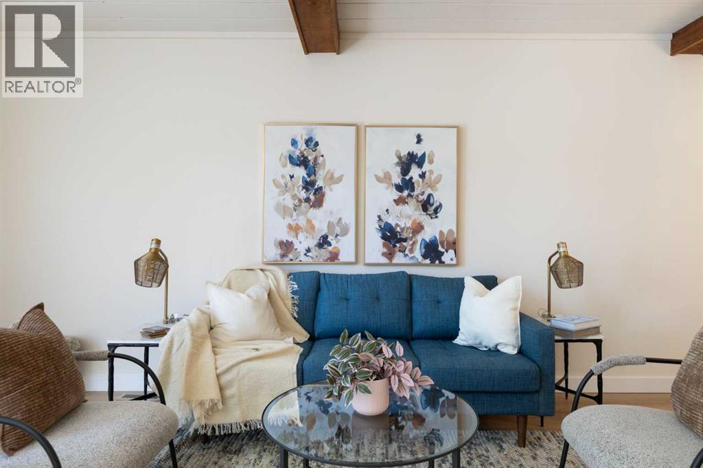 Single Family House for Sale in    Street SW Glamorgan Calgary 