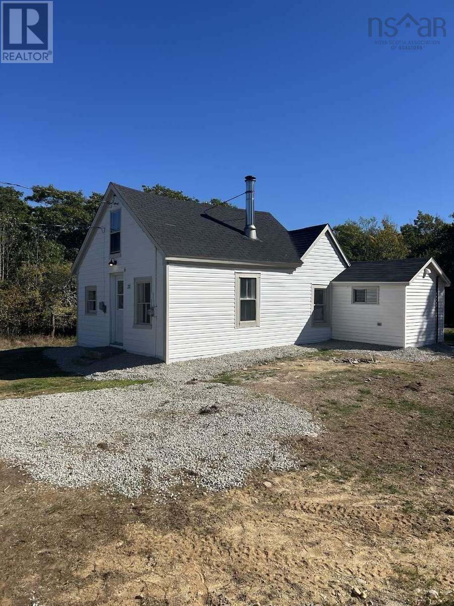 Property 4 of 14 of 32 Coldstream Road