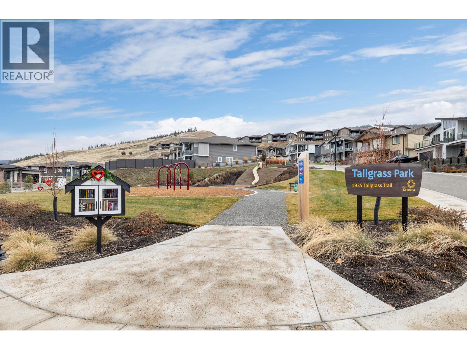  1940 Foxtail Terrace, Kelowna