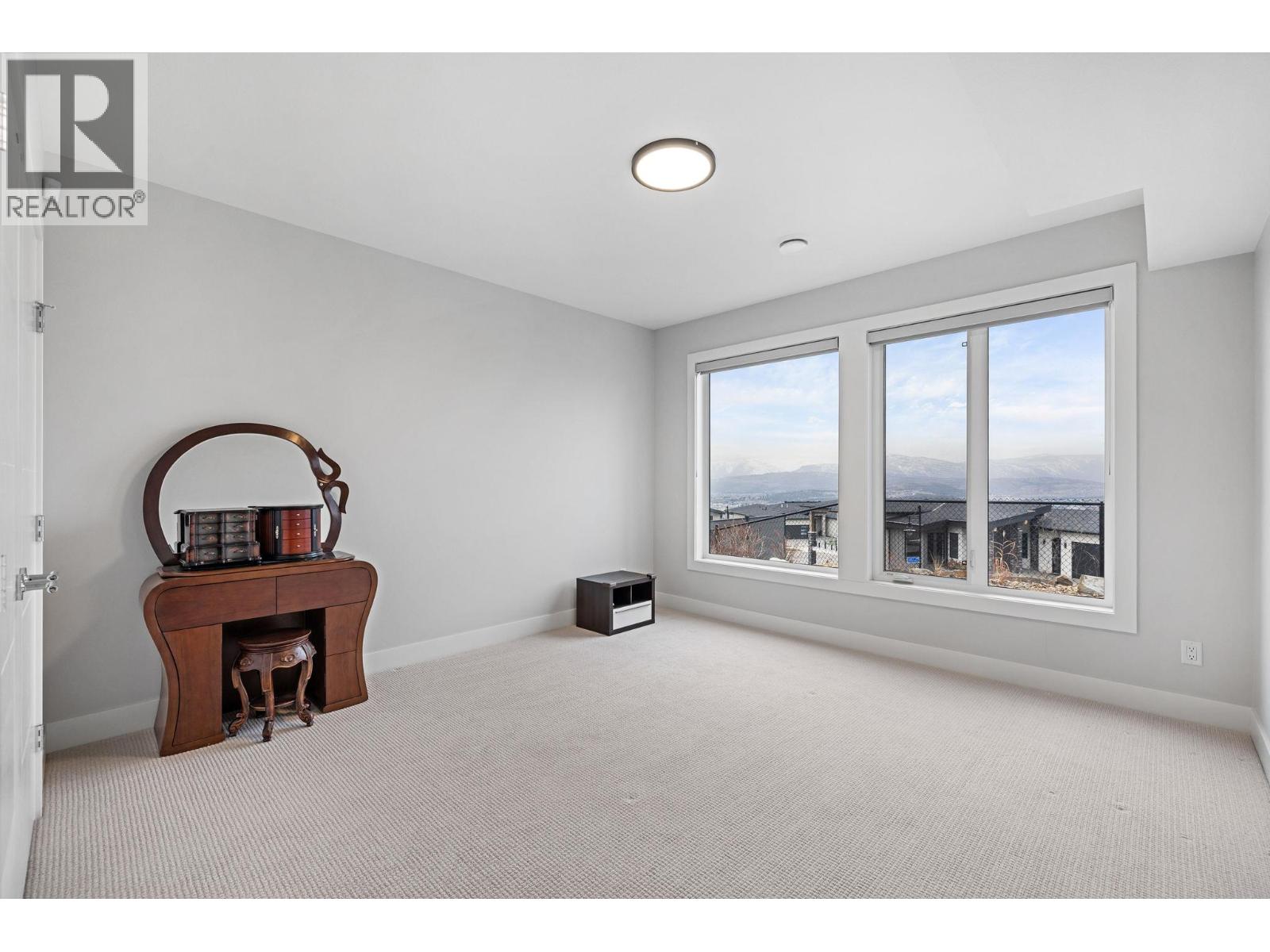  1940 Foxtail Terrace, Kelowna