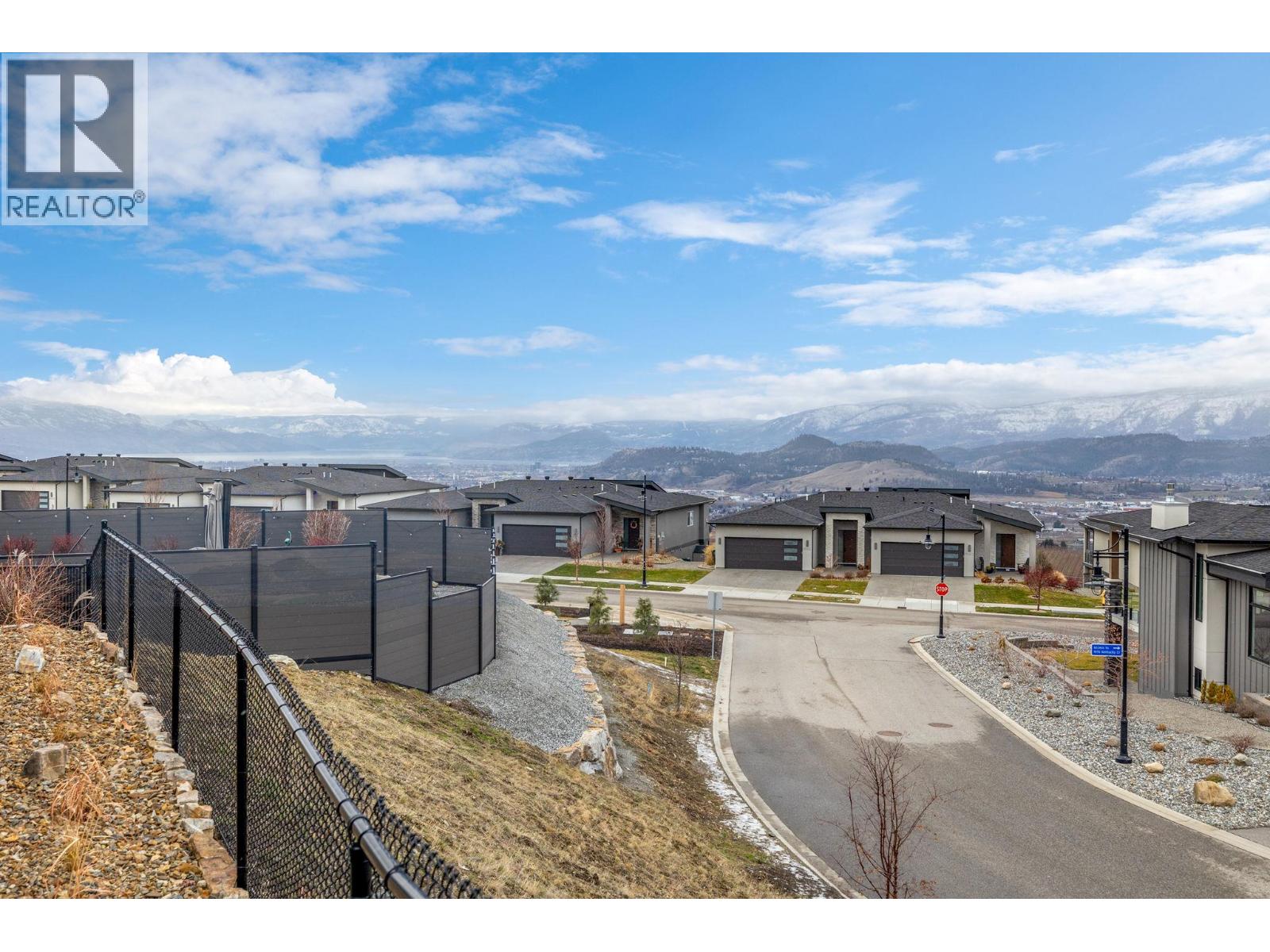  1940 Foxtail Terrace, Kelowna