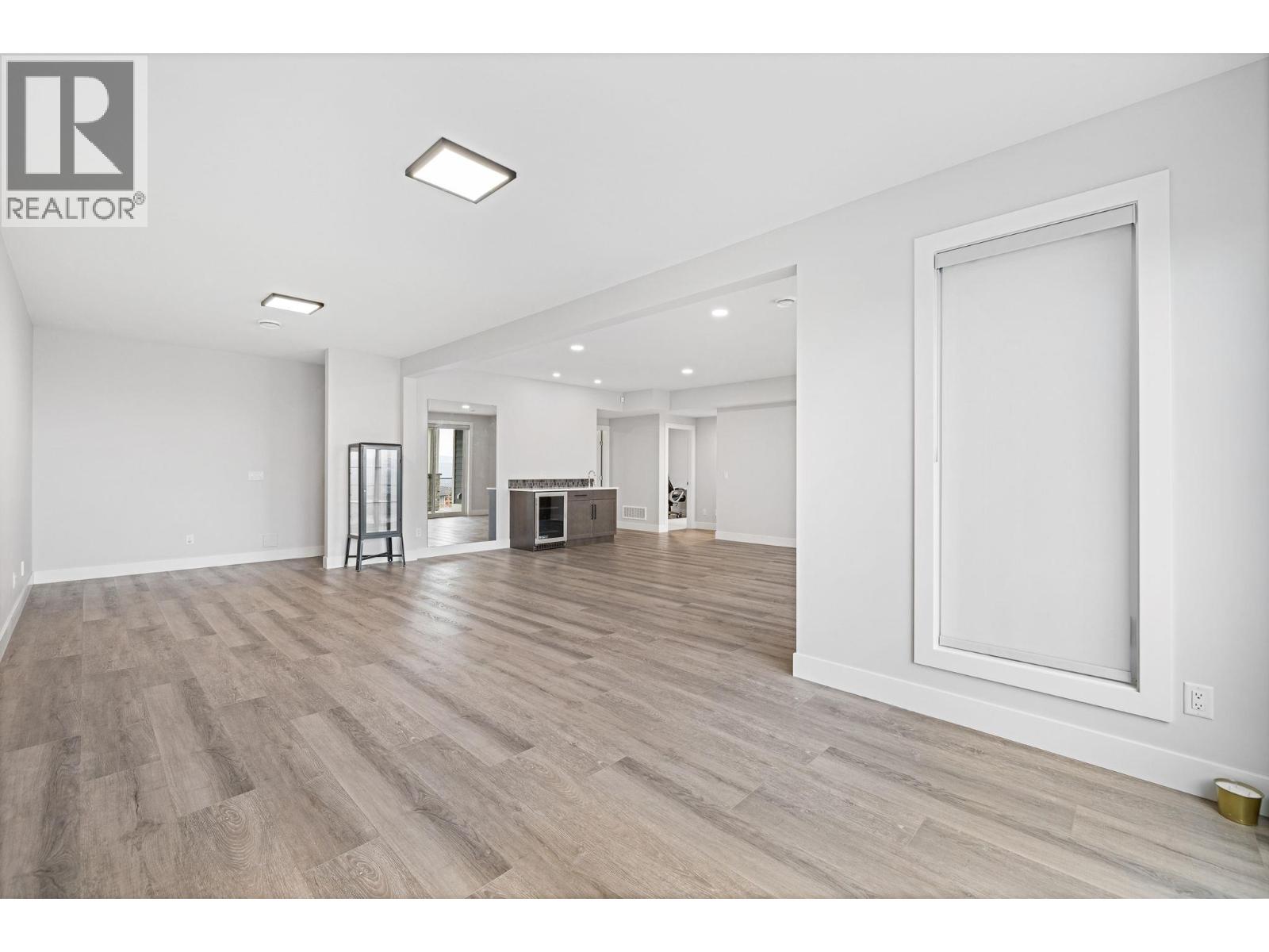  1940 Foxtail Terrace, Kelowna