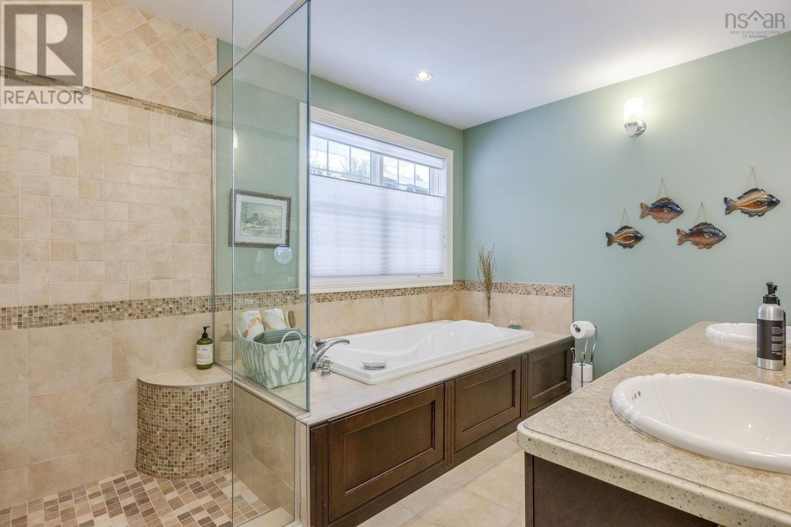 Property 33 of 49 of 41 MacDonald Park Road