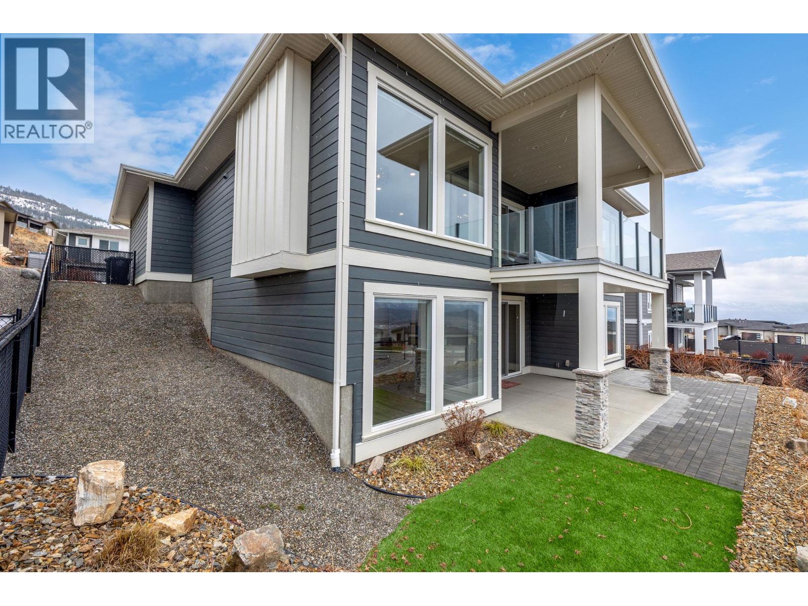  1940 Foxtail Terrace, Kelowna