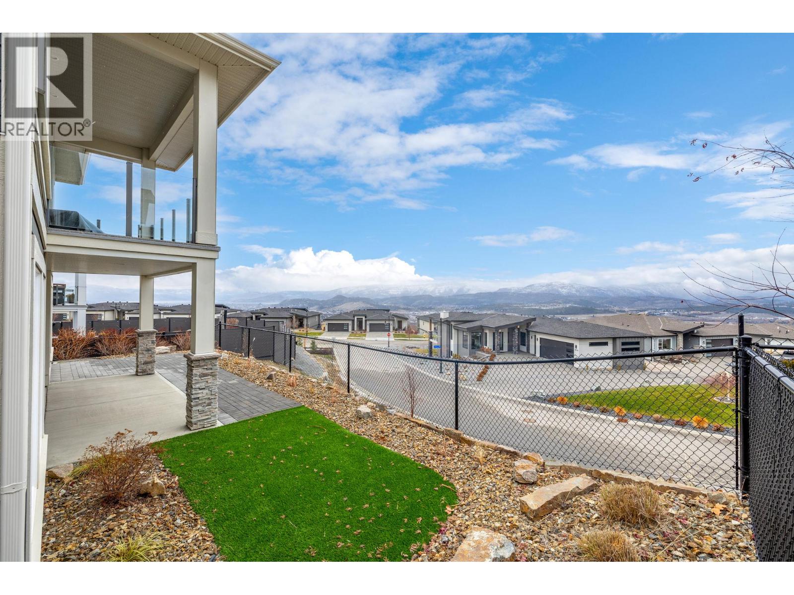  1940 Foxtail Terrace, Kelowna