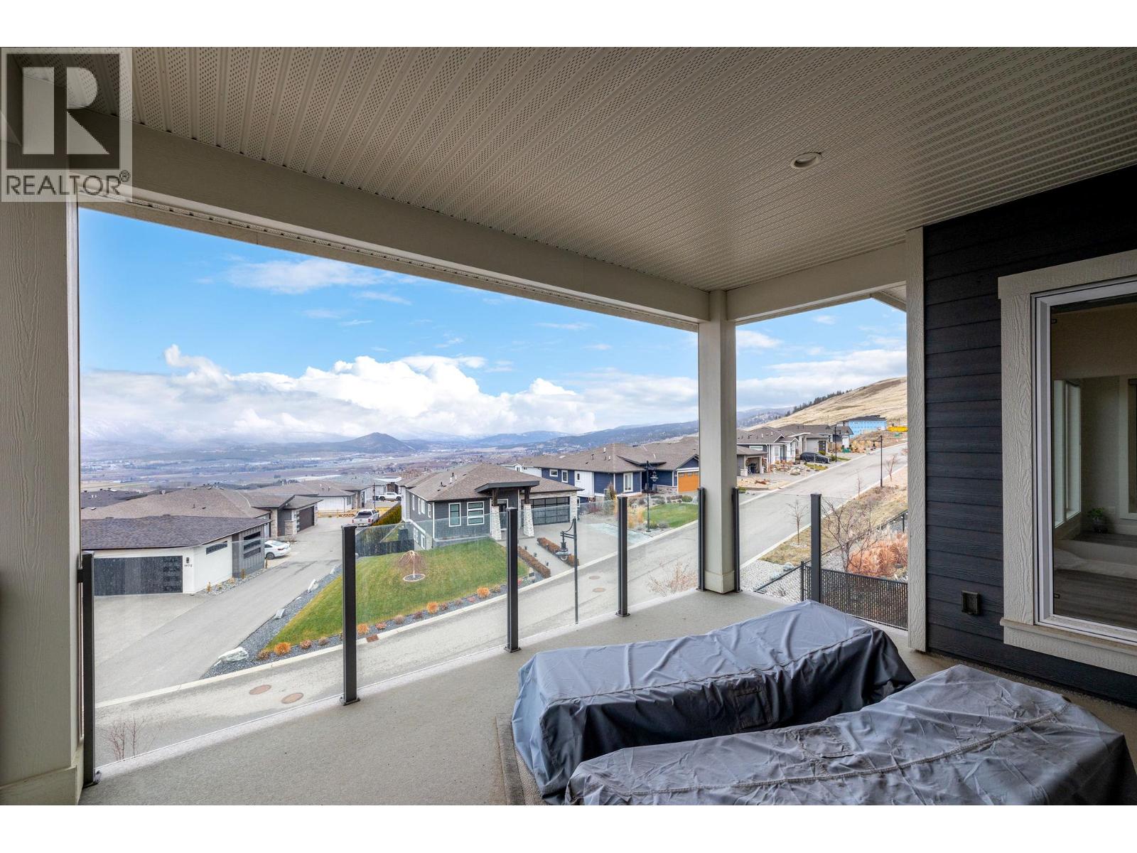  1940 Foxtail Terrace, Kelowna