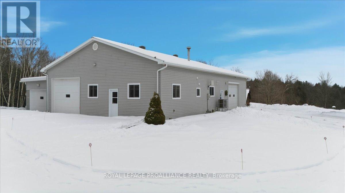 555 DOUGLAS ROAD - 32