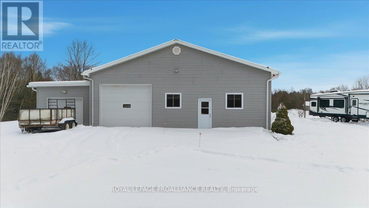 555 DOUGLAS ROAD - 33