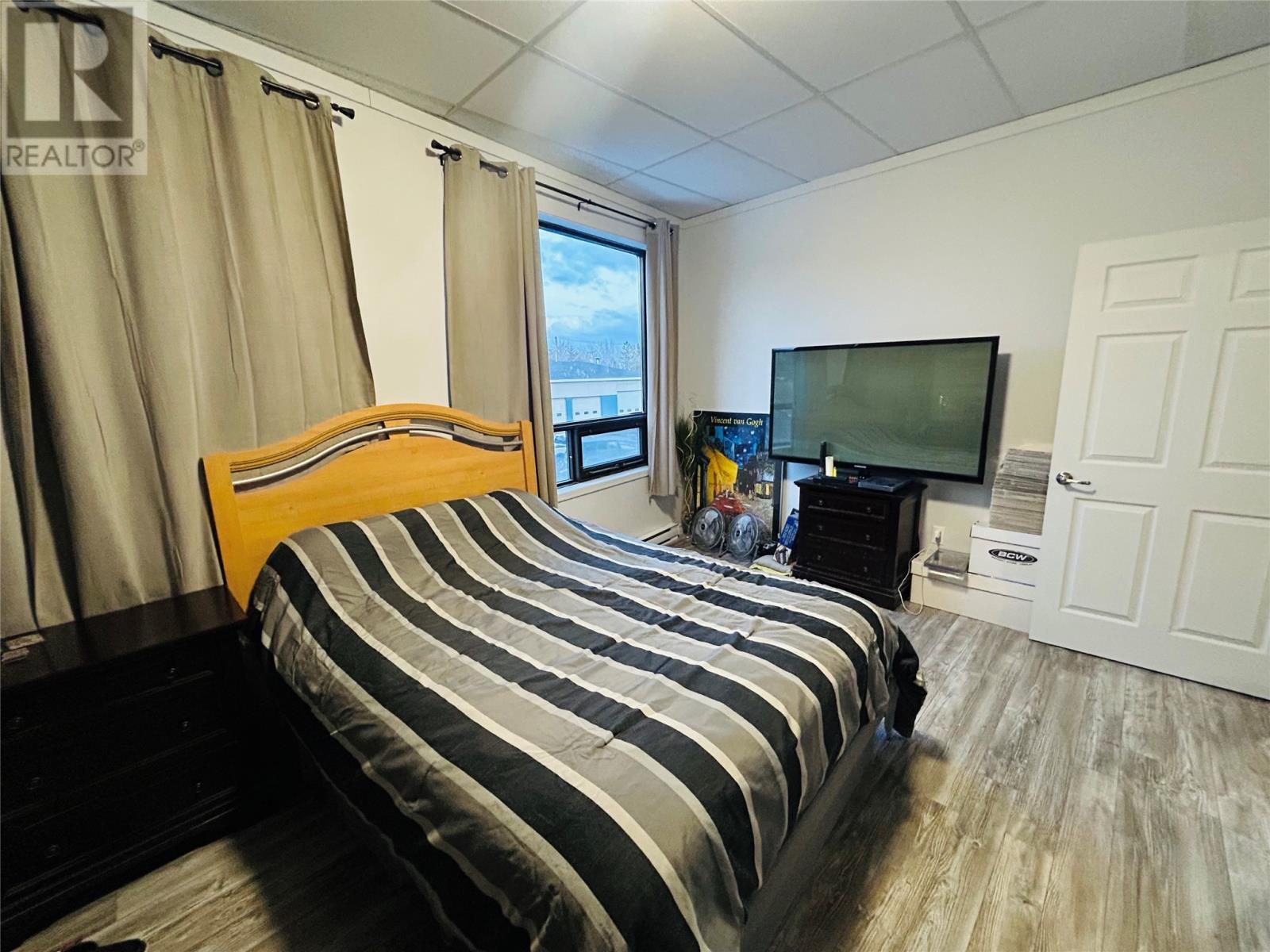 Apt 1 Bdr