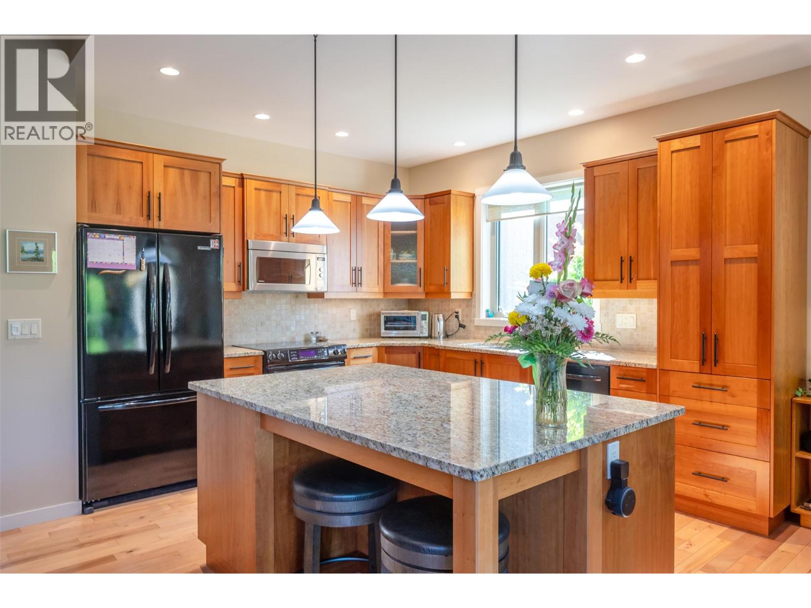 6833 Meadows Drive Unit# 26, Oliver