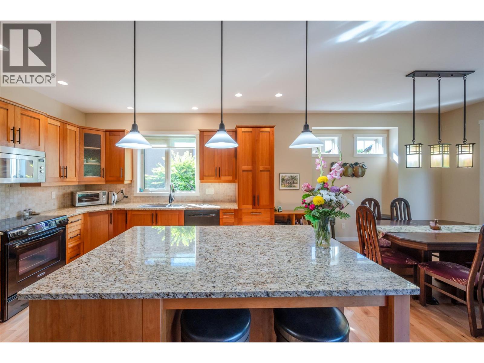 6833 Meadows Drive Unit# 26, Oliver