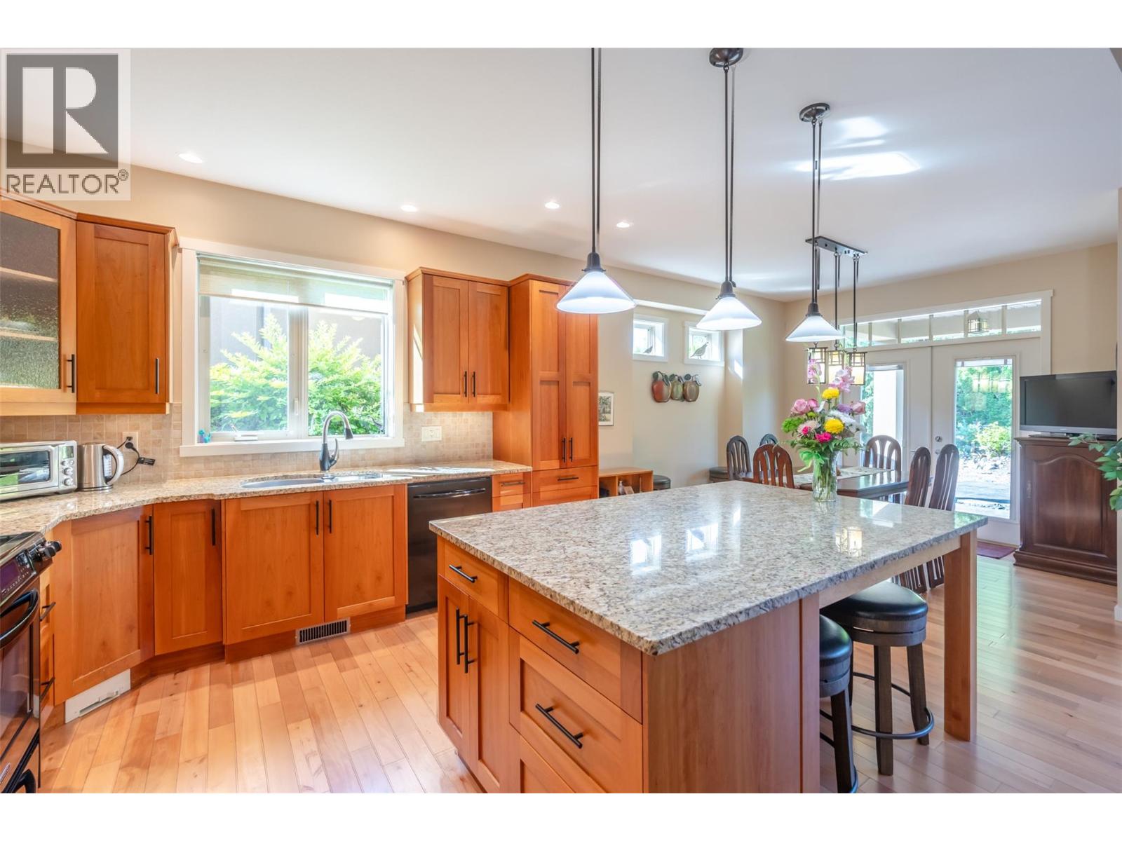 6833 Meadows Drive Unit# 26, Oliver