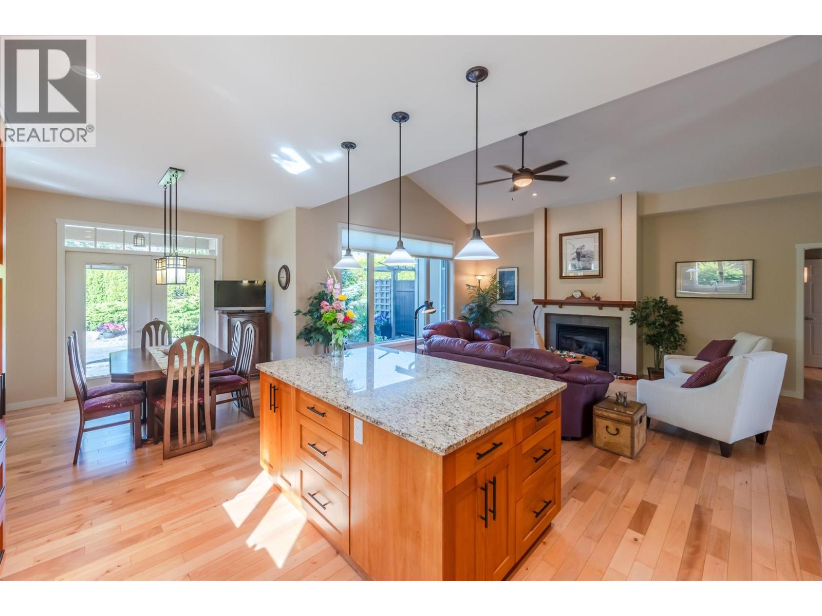 6833 Meadows Drive Unit# 26, Oliver