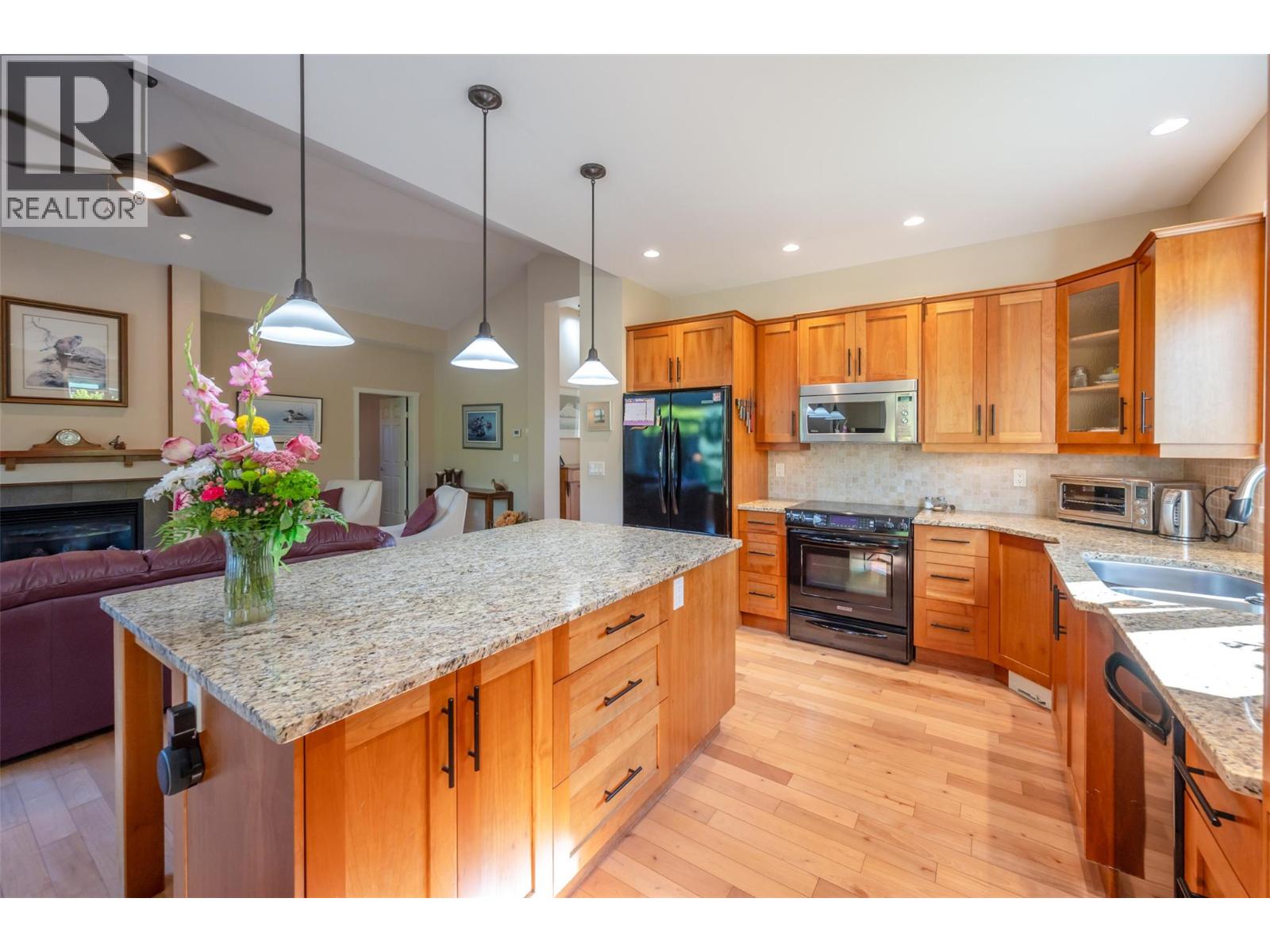 6833 Meadows Drive Unit# 26, Oliver