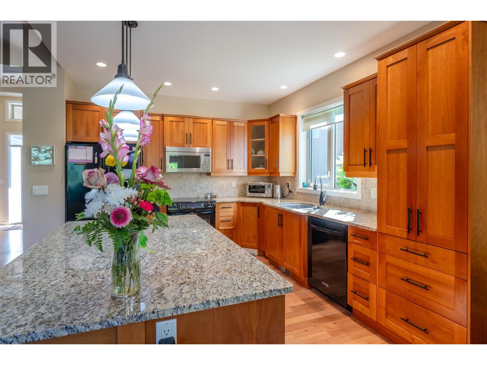 6833 Meadows Drive Unit# 26, Oliver