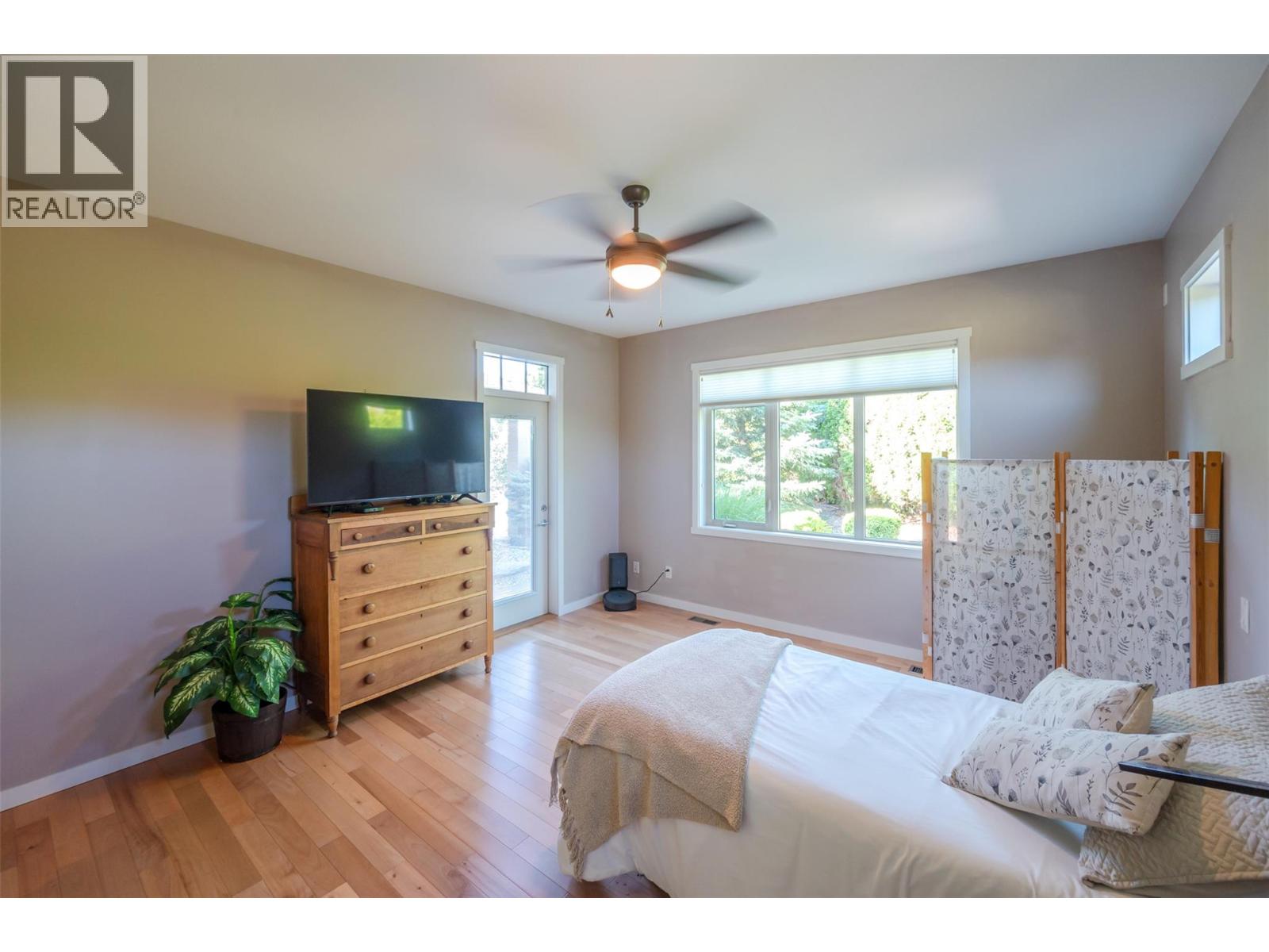 6833 Meadows Drive Unit# 26, Oliver