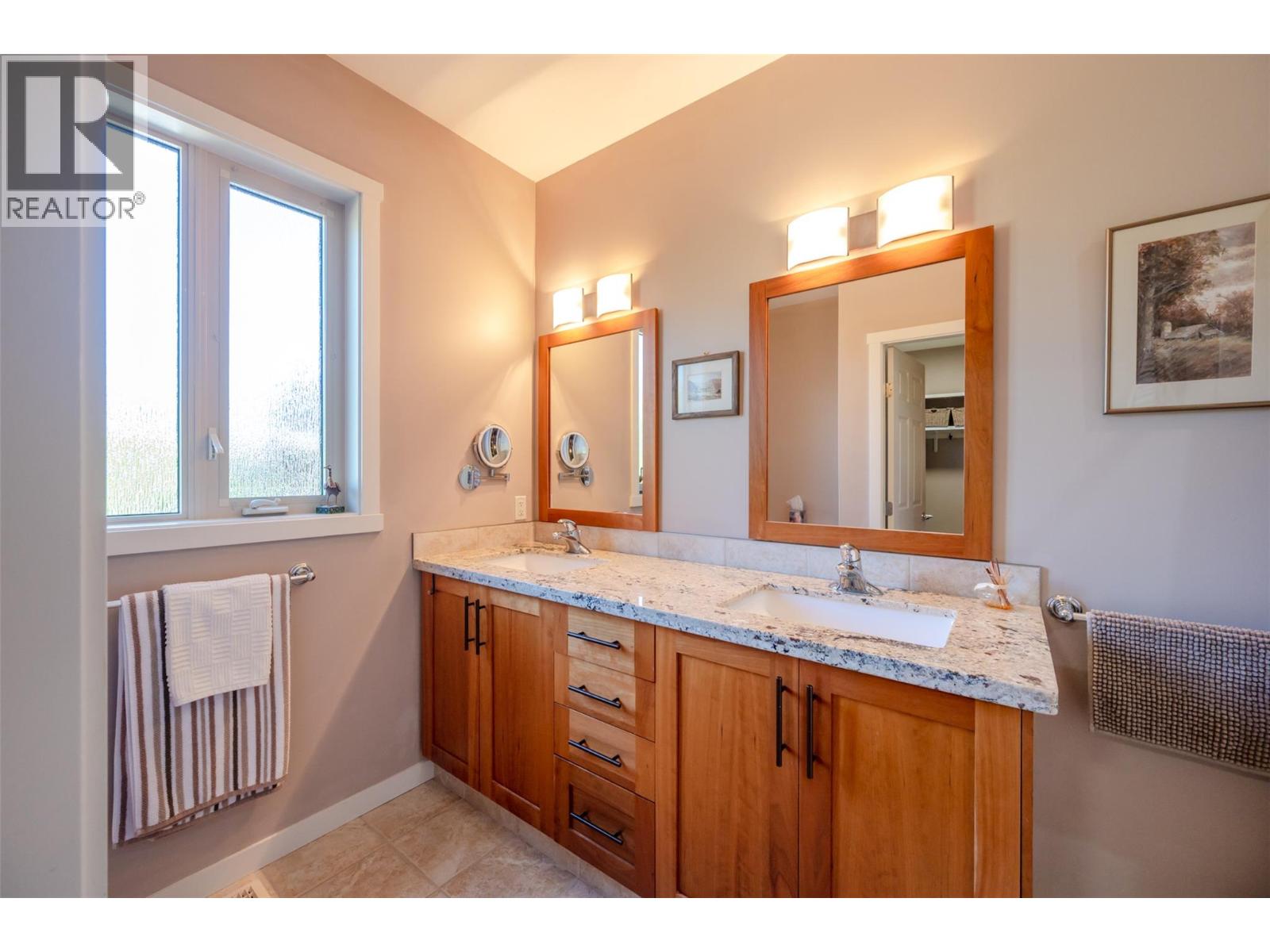 6833 Meadows Drive Unit# 26, Oliver