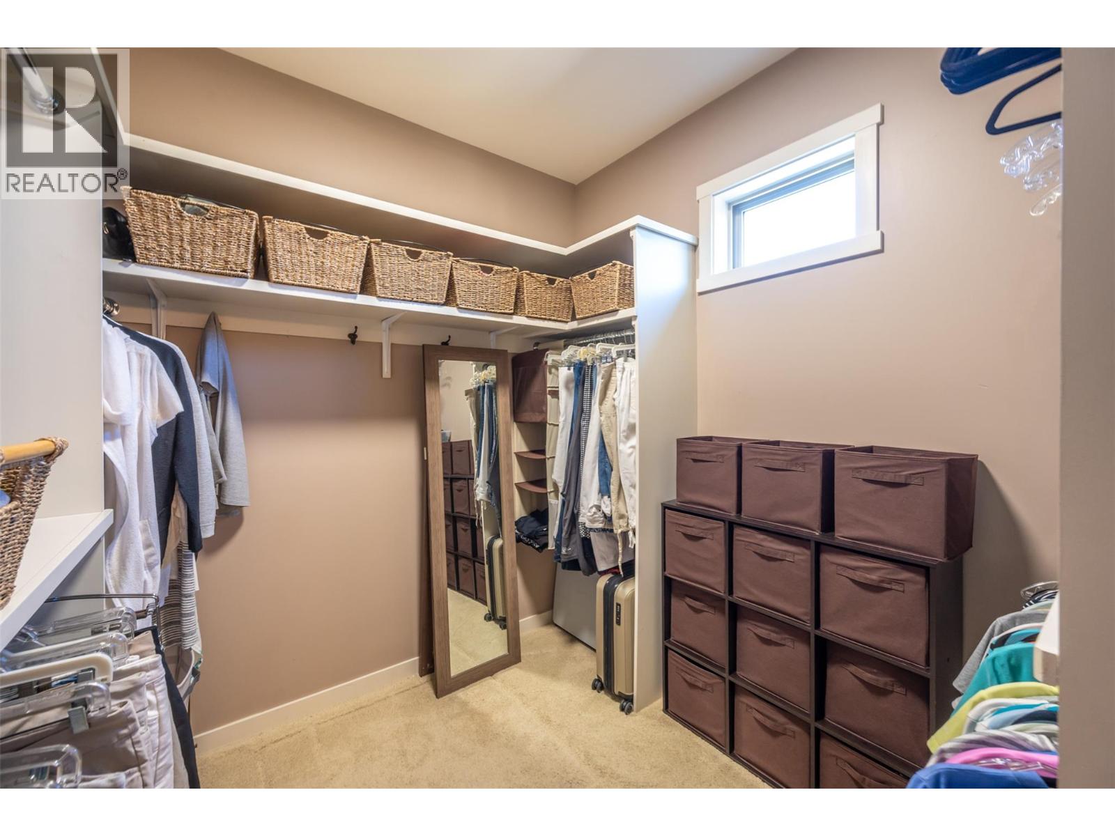 6833 Meadows Drive Unit# 26, Oliver