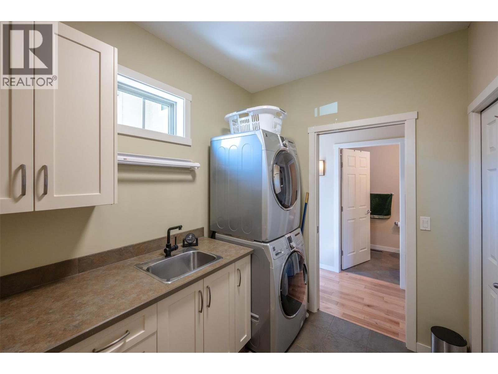 6833 Meadows Drive Unit# 26, Oliver