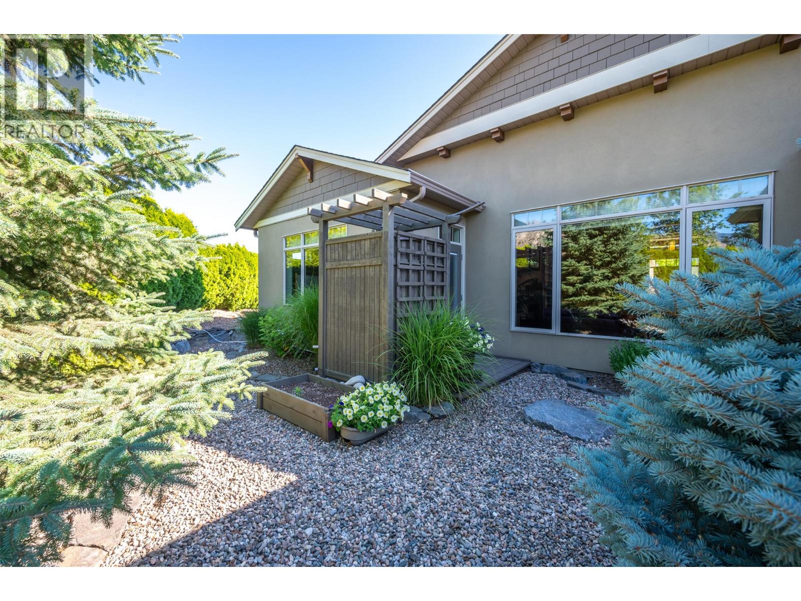 6833 Meadows Drive Unit# 26, Oliver