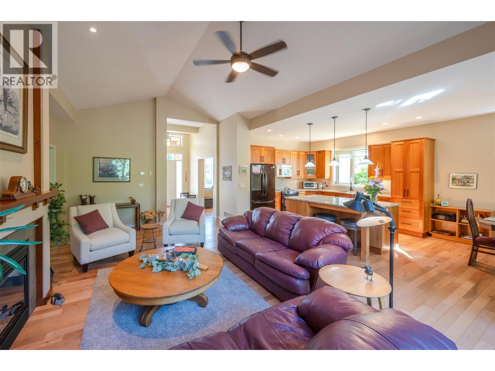 6833 Meadows Drive Unit# 26, Oliver