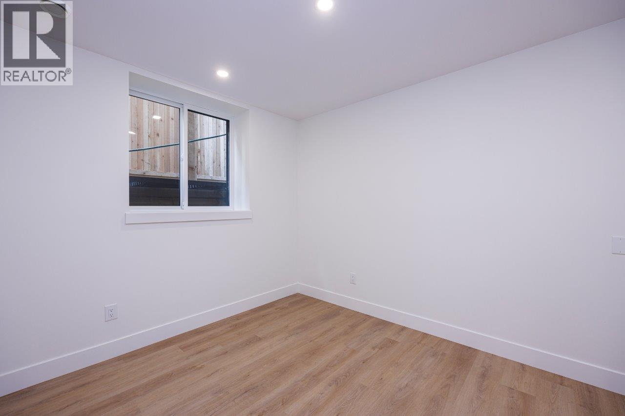 254 E 18TH STREET, North Vancouver