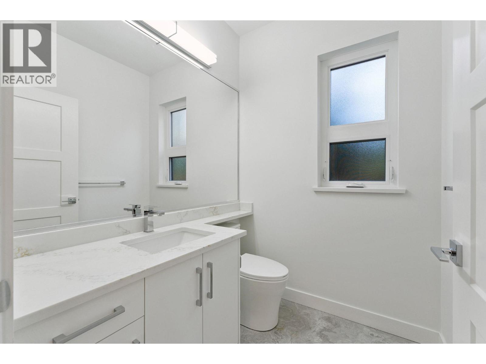 842 ST. DENIS AVENUE, North Vancouver