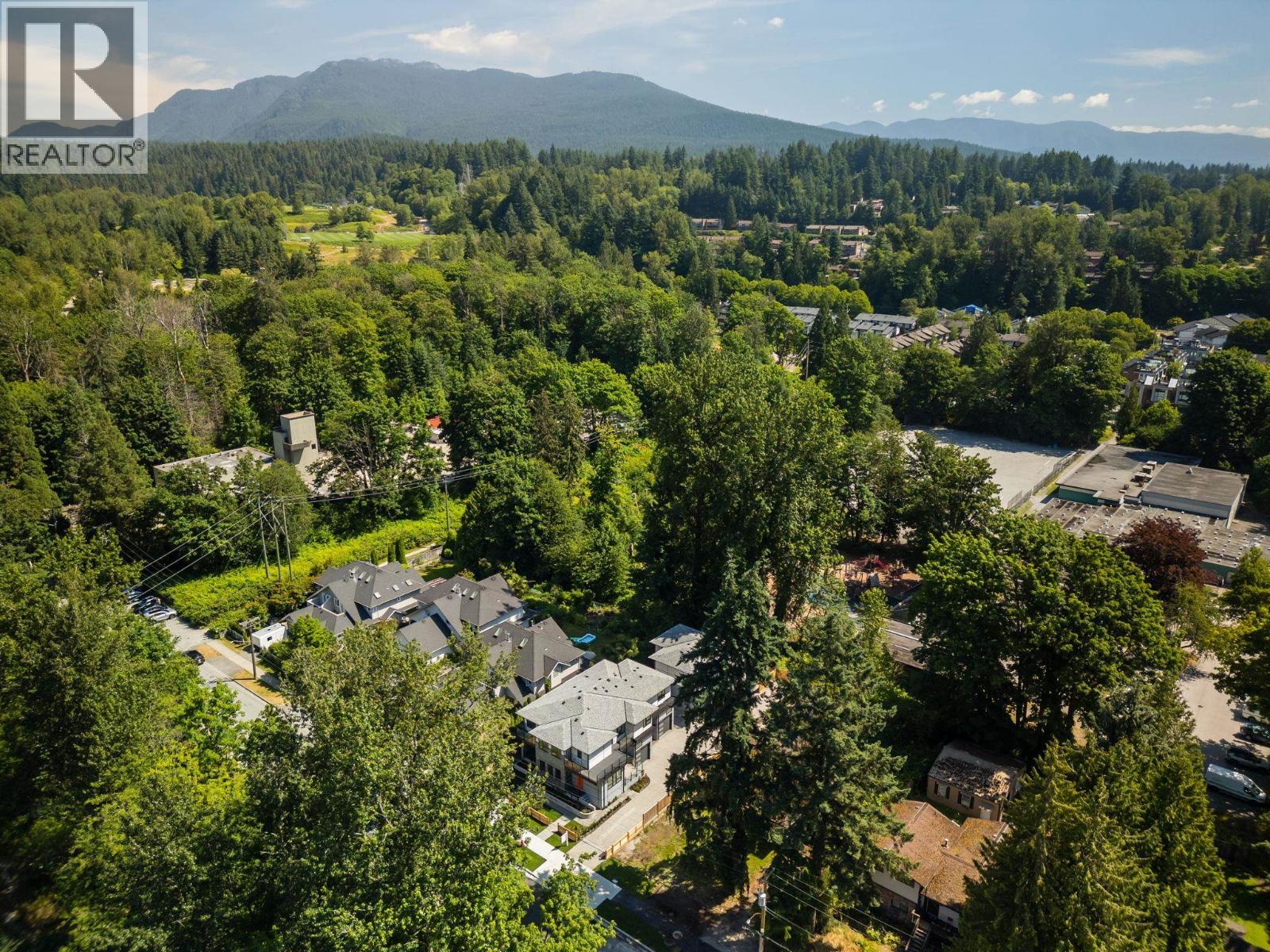 842 ST. DENIS AVENUE, North Vancouver