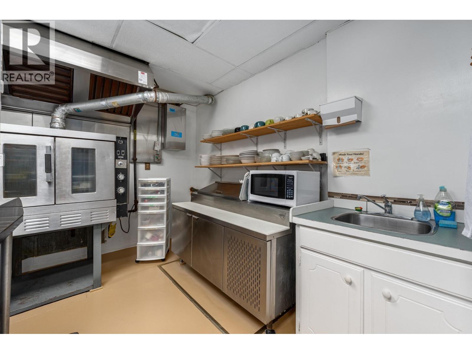  3649 MERRITT-SPENCES BRIDGE Highway, Merritt