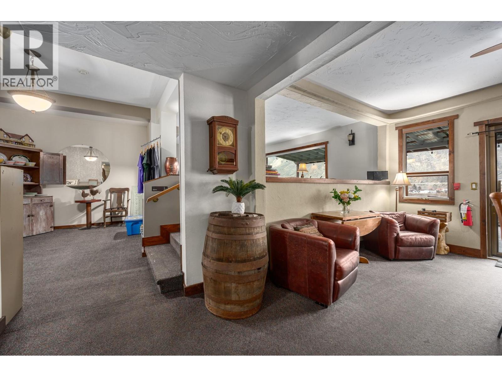  3649 MERRITT-SPENCES BRIDGE Highway, Merritt