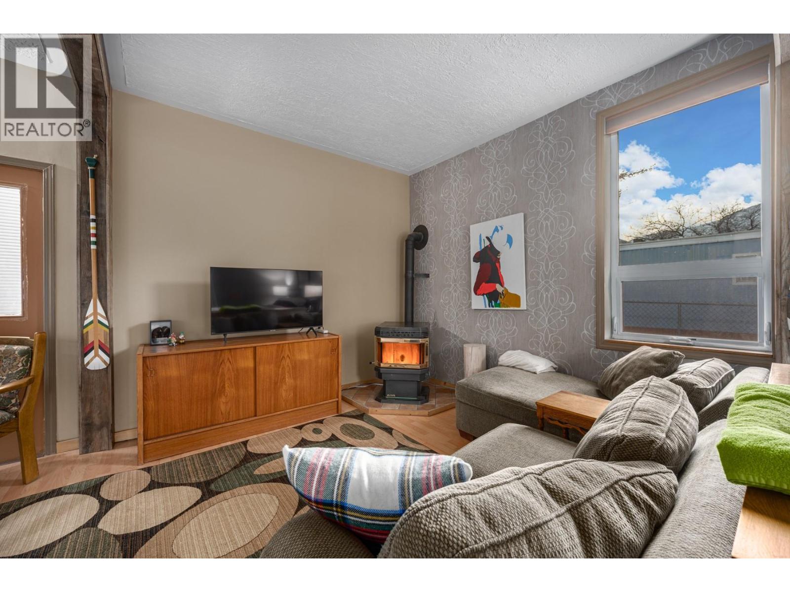  3649 MERRITT-SPENCES BRIDGE Highway, Merritt