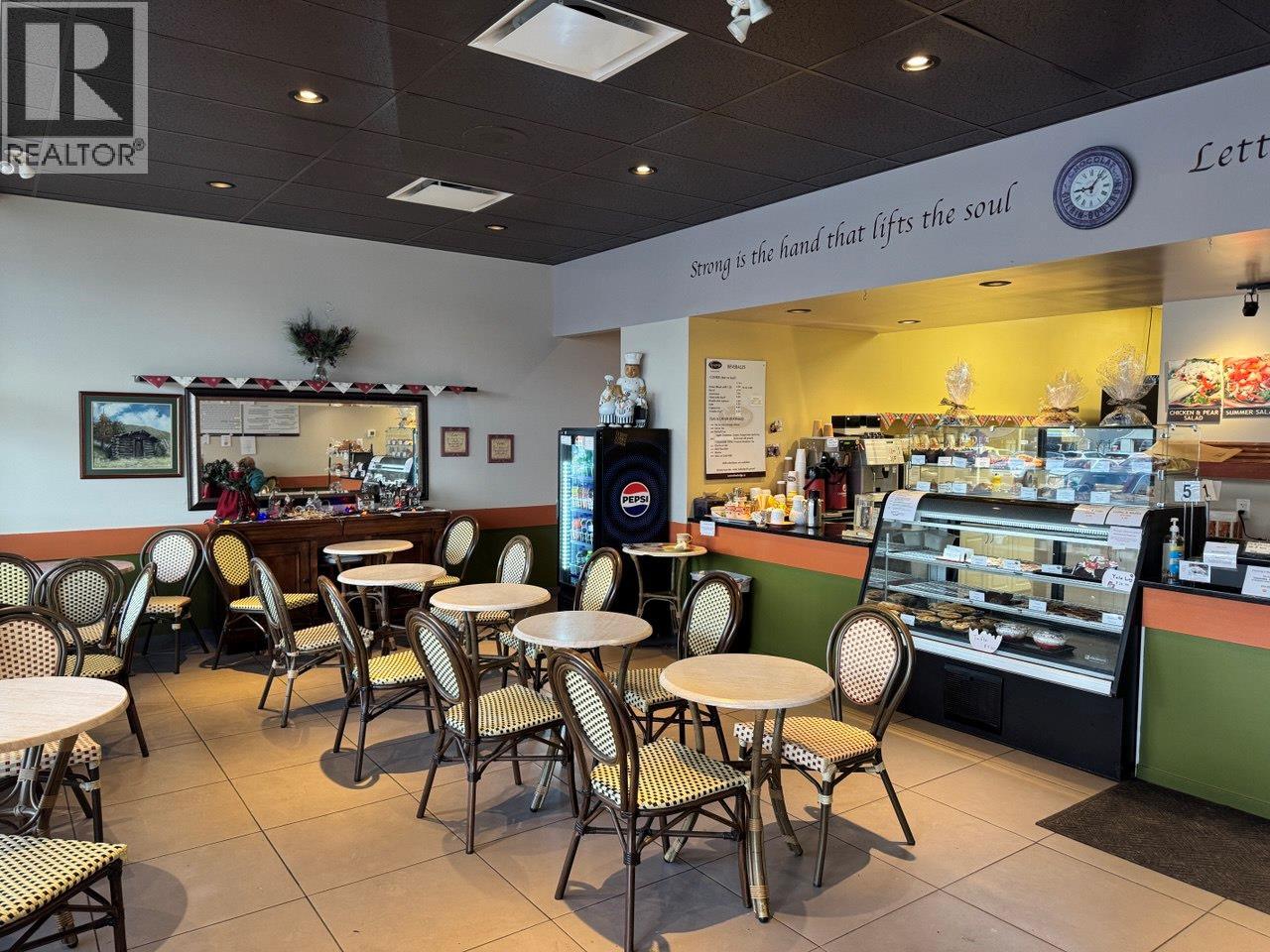 1A 605 K.L.O. Road, Kelowna