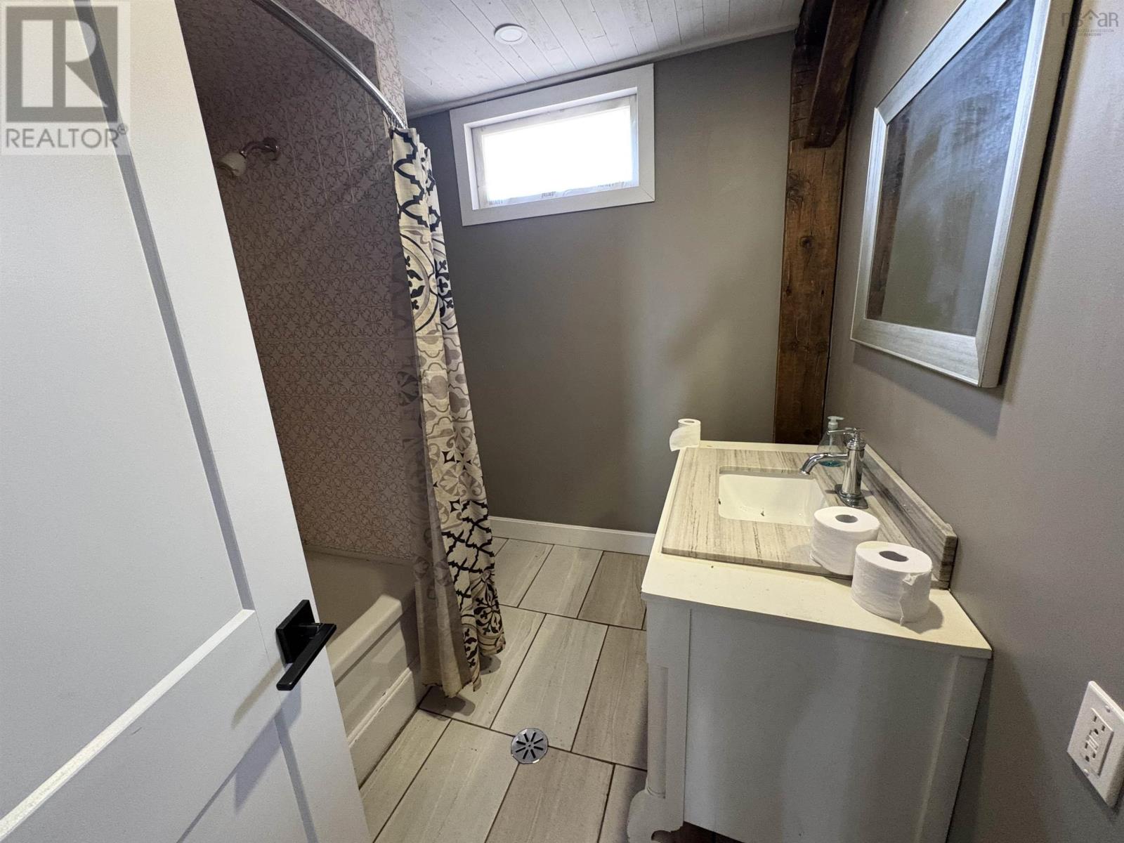 Property 9 of 19 of 6401 Highway 4