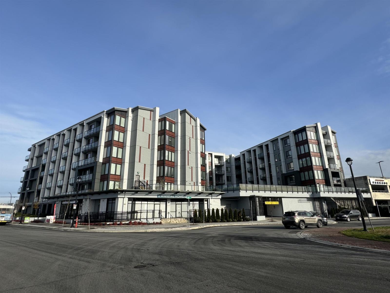 401 20360 LOGAN Avenue - photo 2