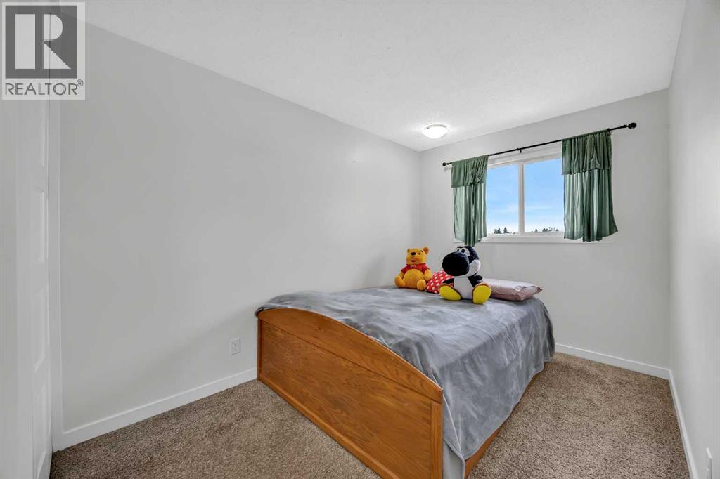 Single Family House for Sale in    Avenue NE Marlborough Park Calgary 