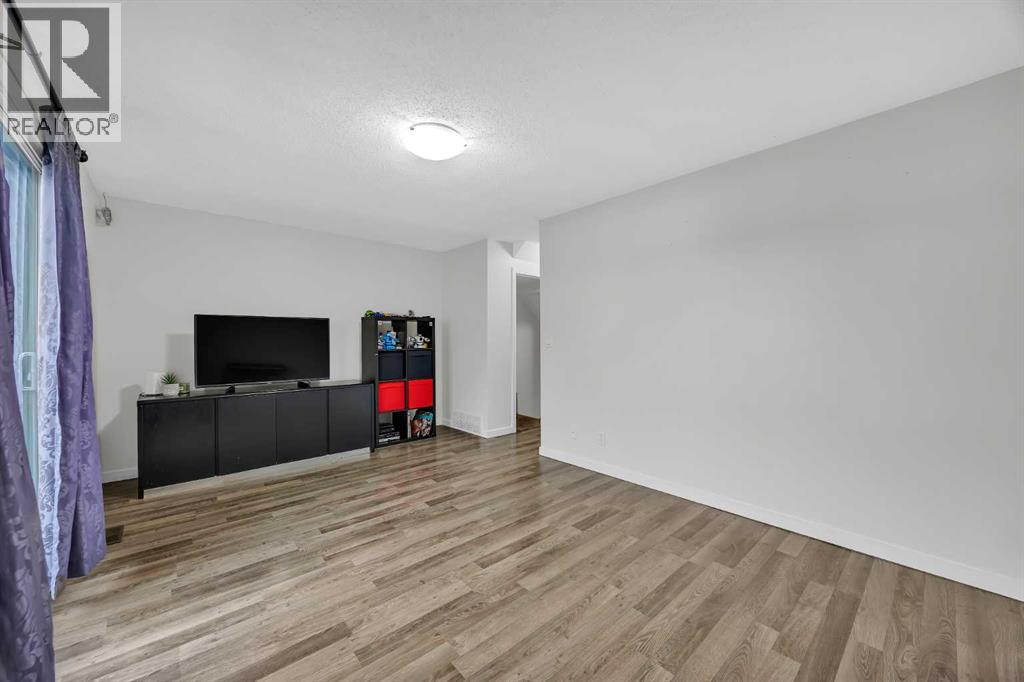 Single Family House for Sale in    Avenue NE Marlborough Park Calgary 