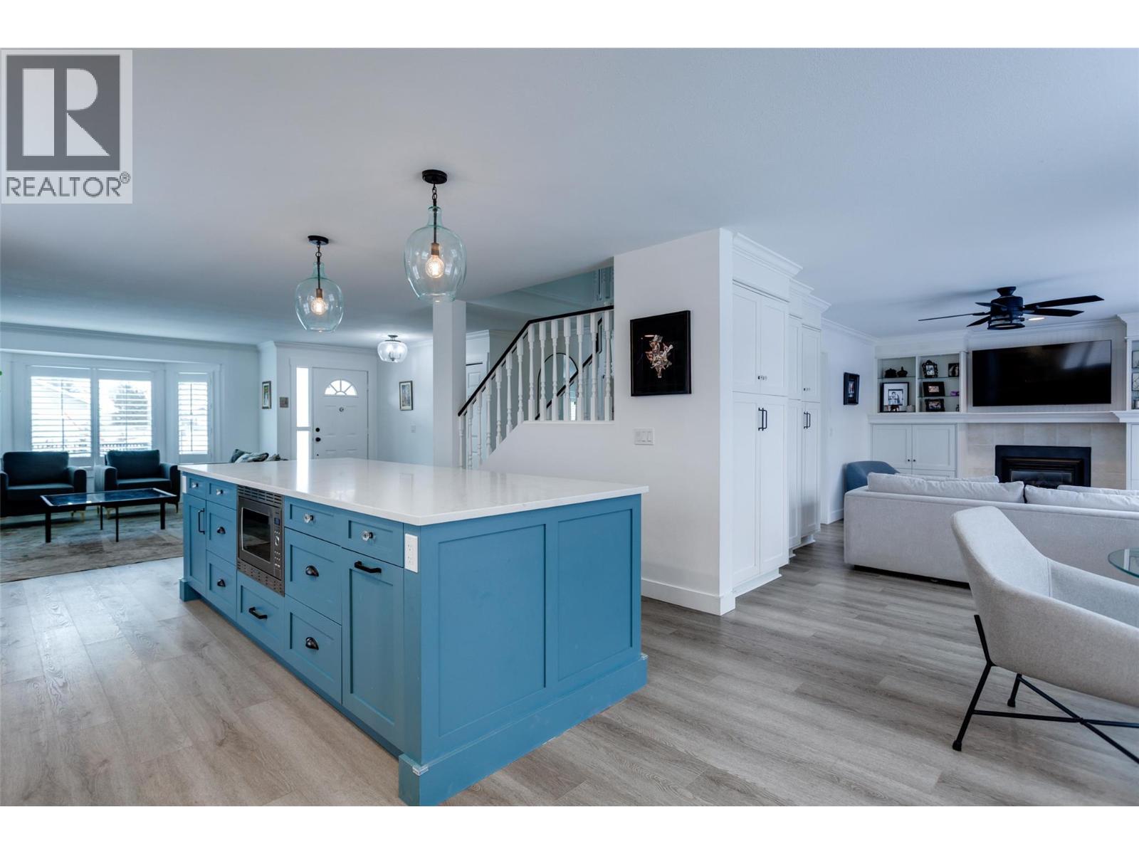  674 Cook Road, Kelowna