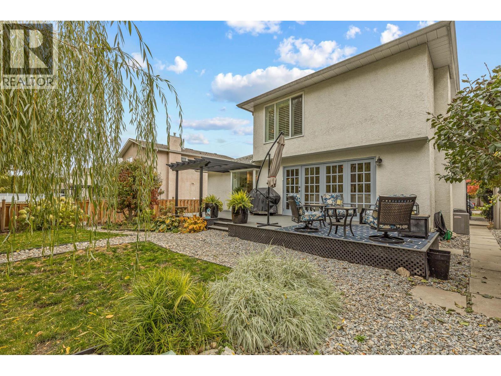  674 Cook Road, Kelowna