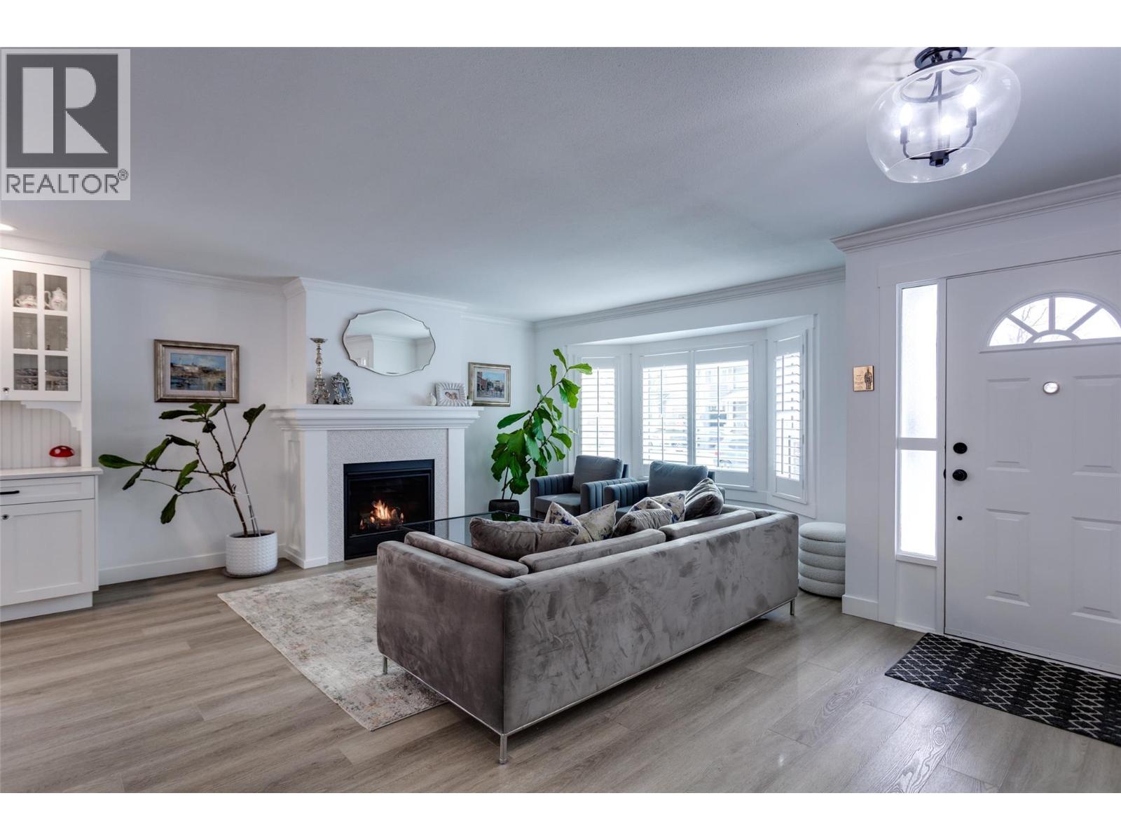  674 Cook Road, Kelowna