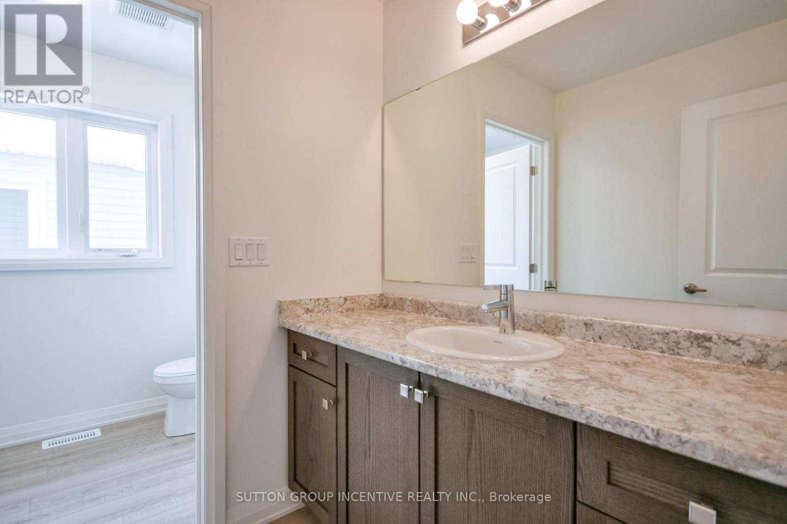 47 HAROLD AVENUE - 25