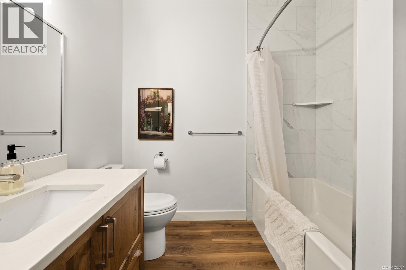 539 Greenwell Dr, Lake Cowichan