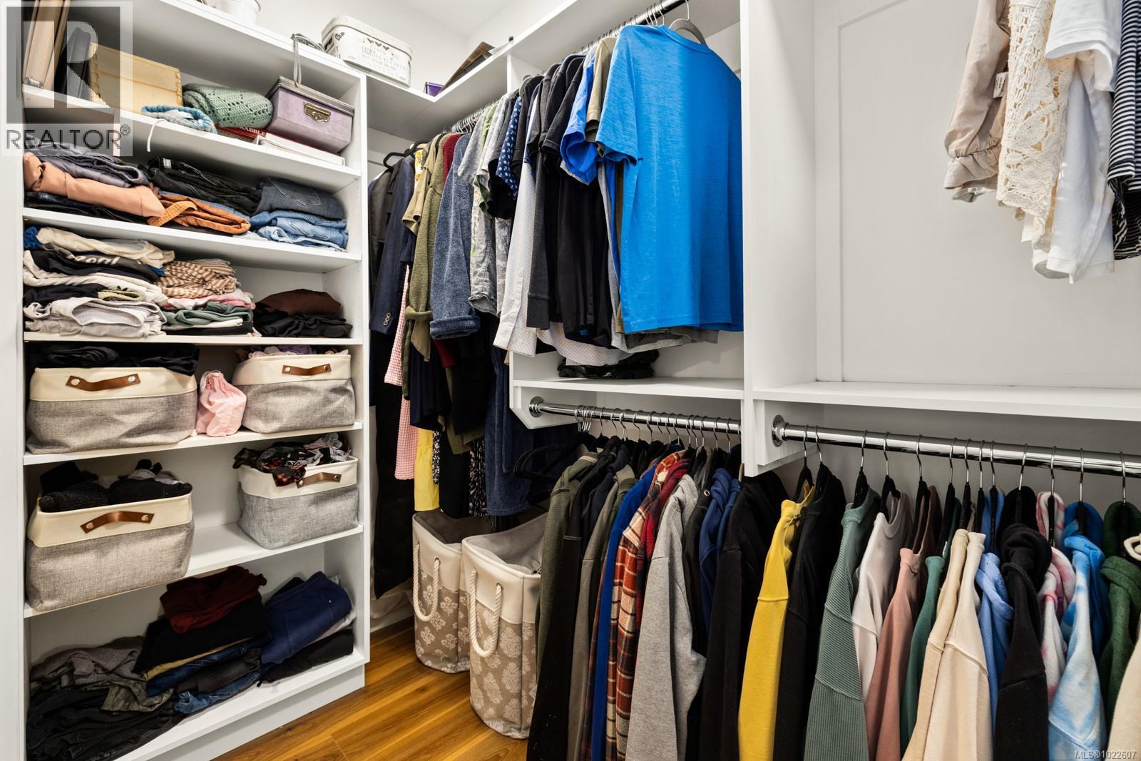 539 Greenwell Dr, Lake Cowichan