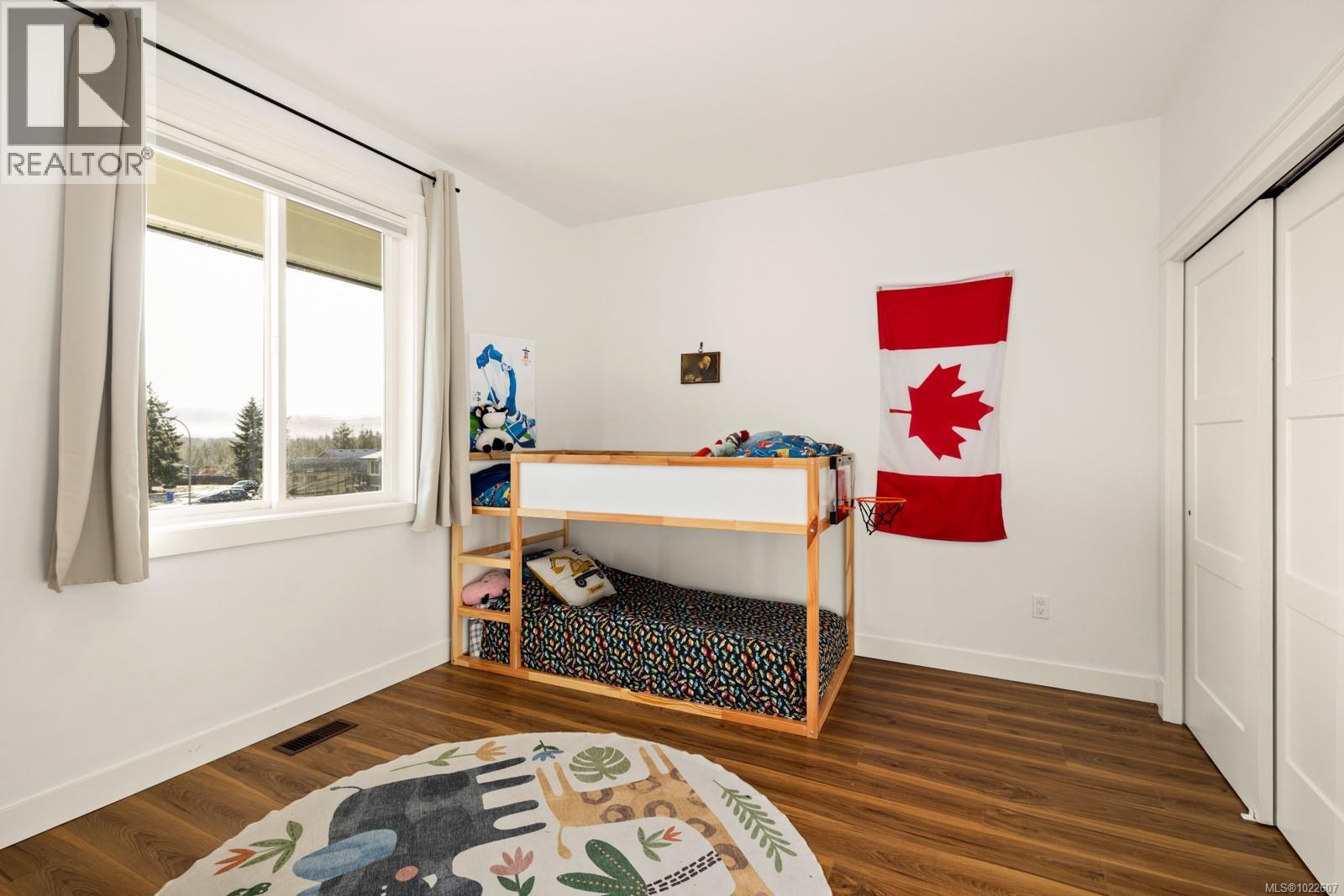 539 Greenwell Dr, Lake Cowichan