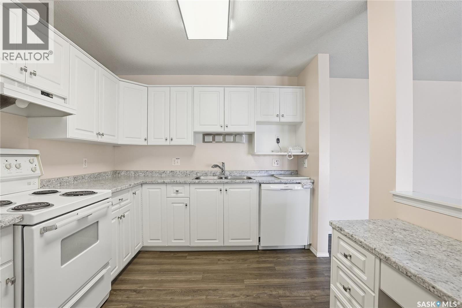 Single Family House Low rise for Sale in   McKercher DRIVE Saskatoon 