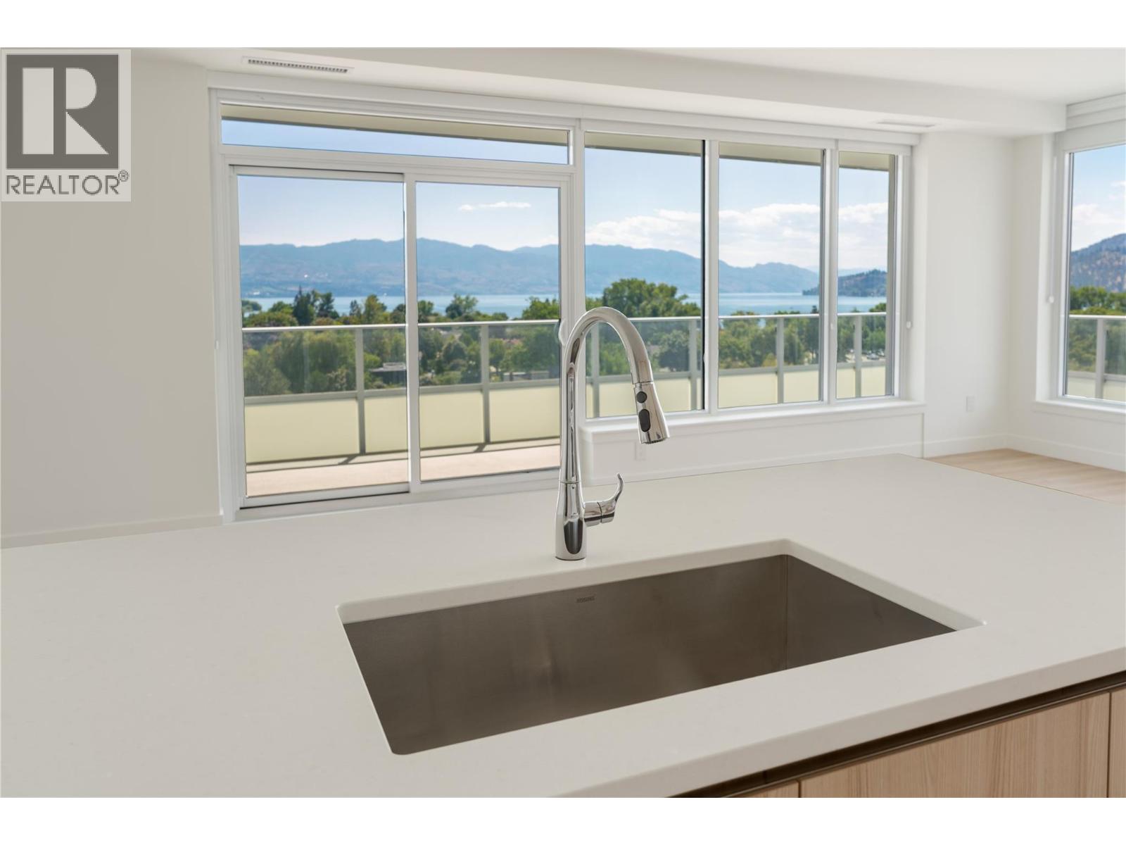 707 238 Leon Avenue, Kelowna