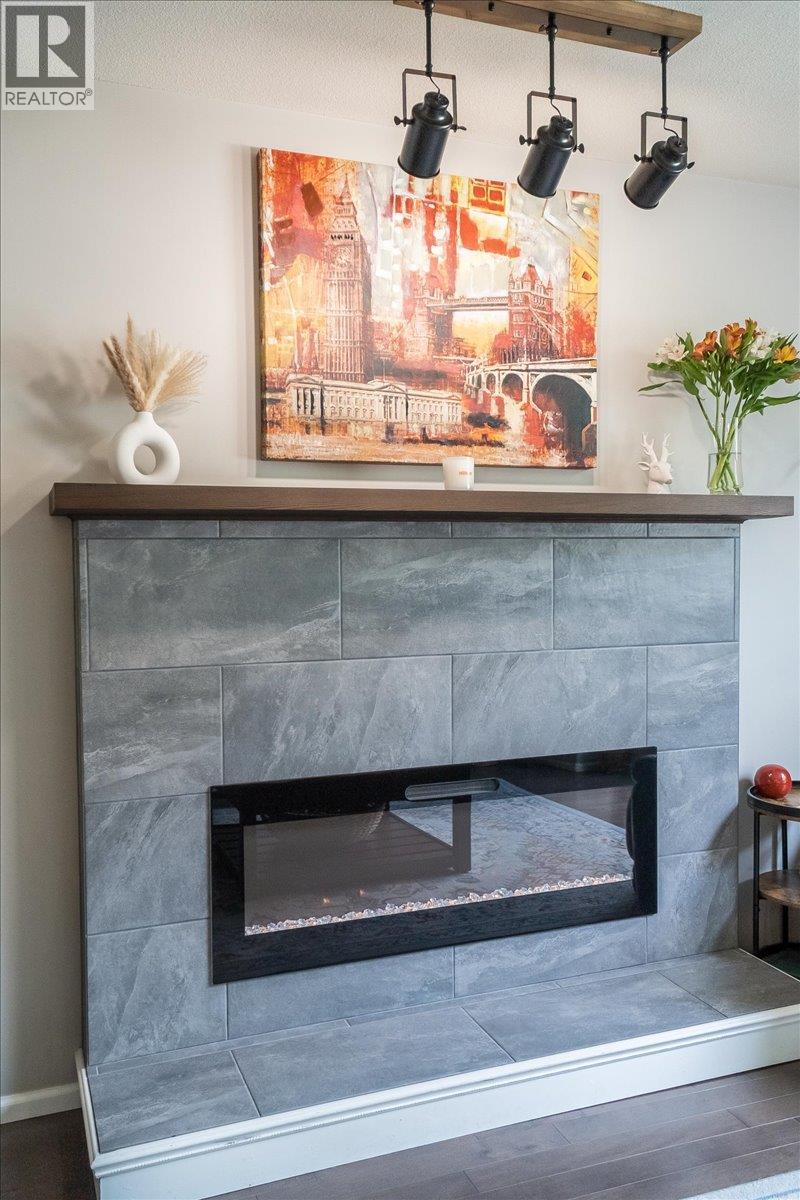 1040 Regan Crescent, Trail