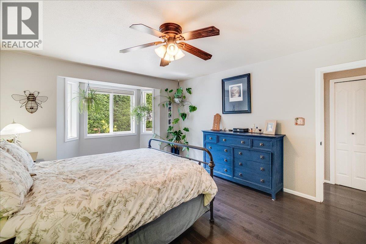 1040 Regan Crescent, Trail