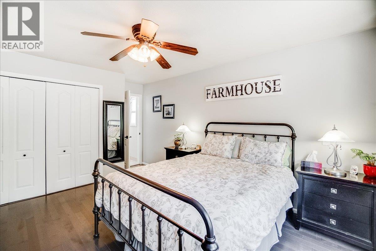 1040 Regan Crescent, Trail